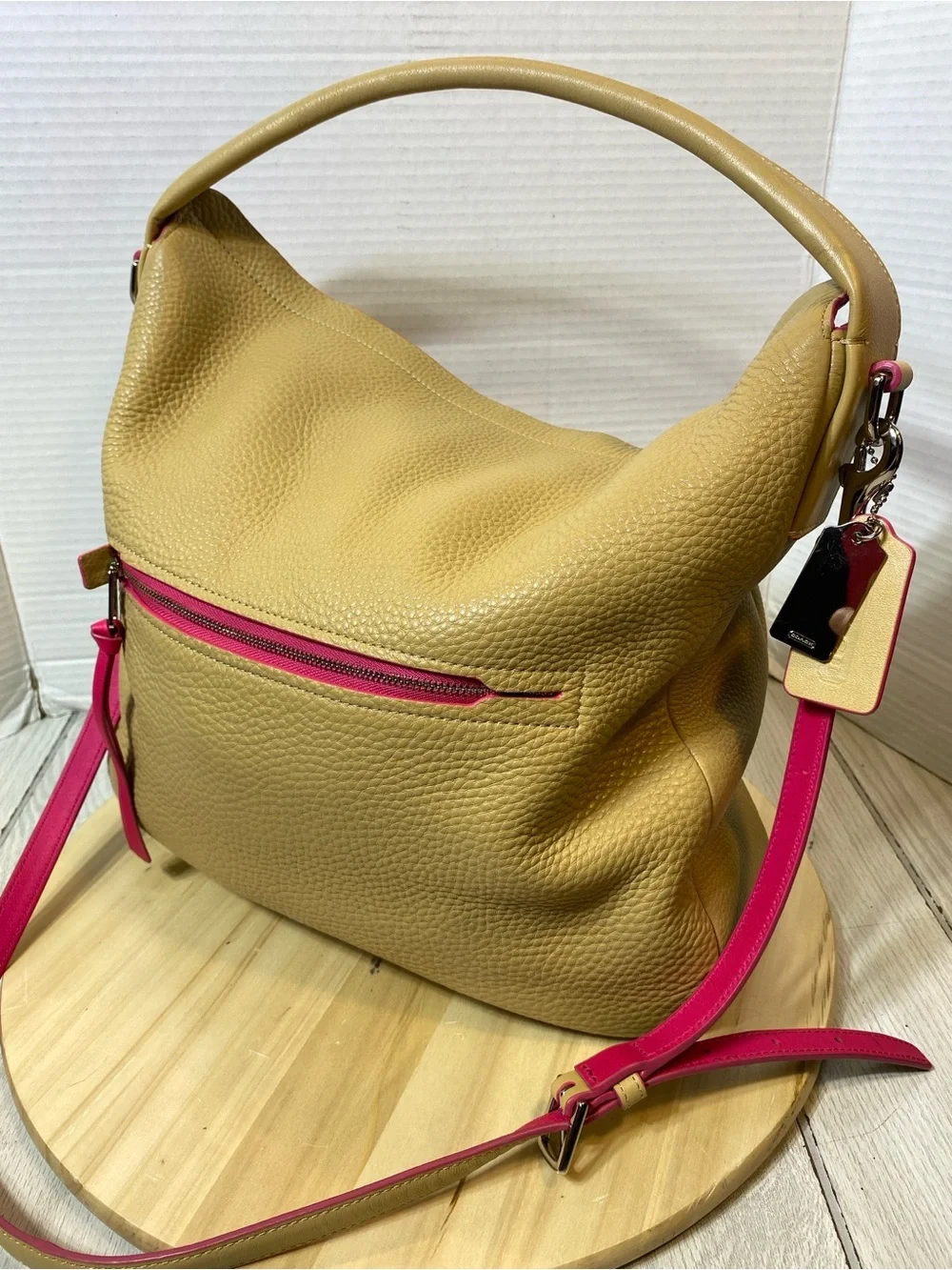 Coach BLEECKER PEBBLED LEATHER SULLIVAN HOBO Purse Bag (COACH F31624)